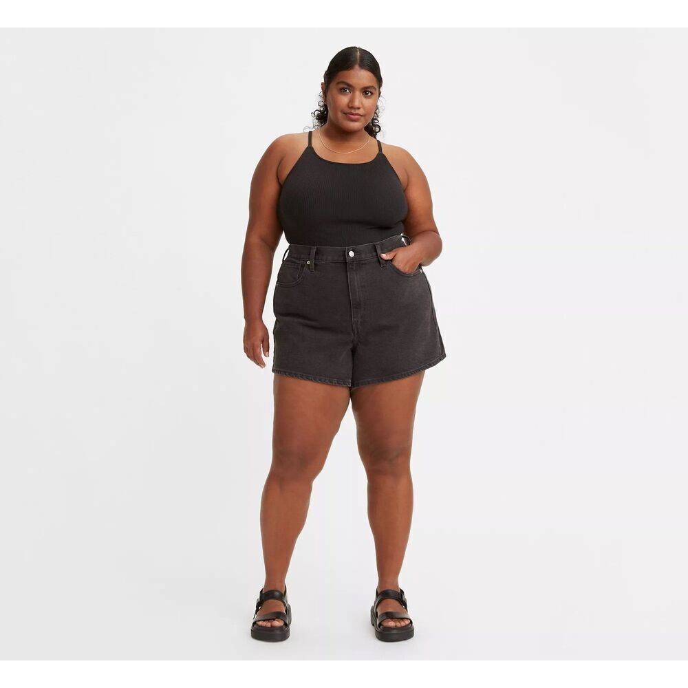 Levi’s High Waisted Mom Shorts size 24W